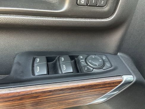 Used 2020 Chevrolet Silverado 2500 High Country w/ Technology Package image 8