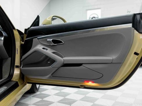 Used 2014 Porsche 911 Carrera S image 38