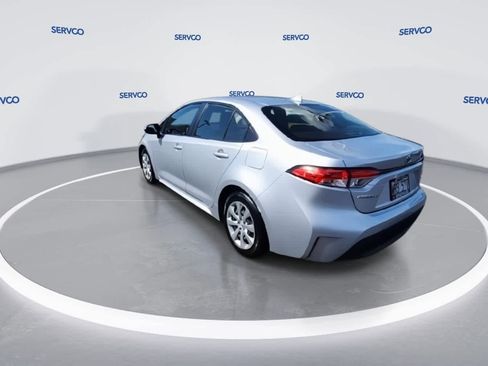 Used 2023 Toyota Corolla LE image 6