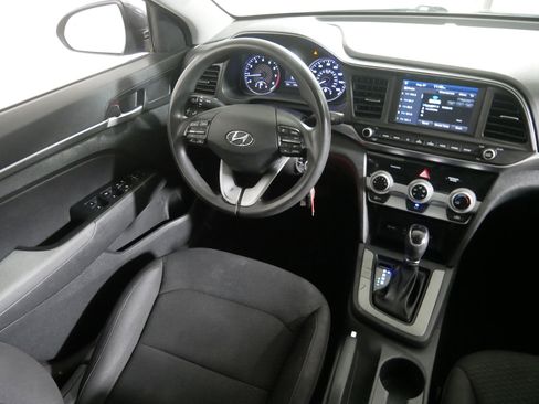 Used 2019 Hyundai Elantra SEL w/ Cargo Package image 9