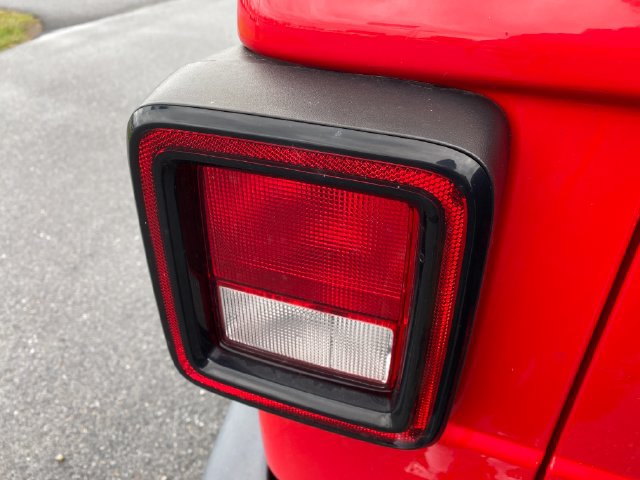 Used 2022 Jeep Wrangler Unlimited Sport AWD/4WD image 6