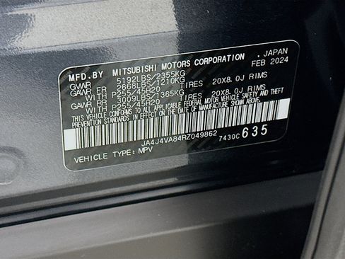 Used 2024 Mitsubishi Outlander SE image 12