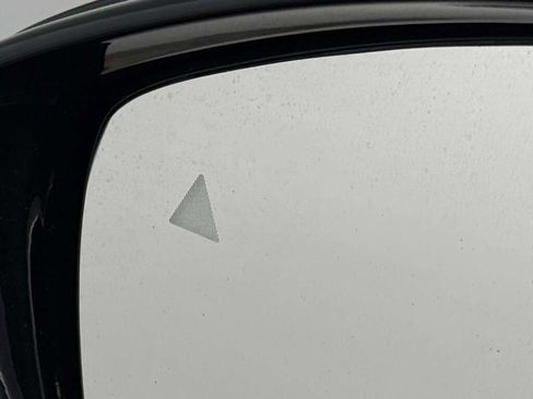 New 2026 Chrysler Voyager LX image 31