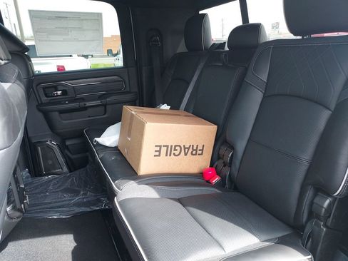 New 2026 RAM 2500 Limited AWD/4WD image 29