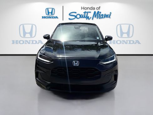 Certified 2025 Honda HR-V LX image 2