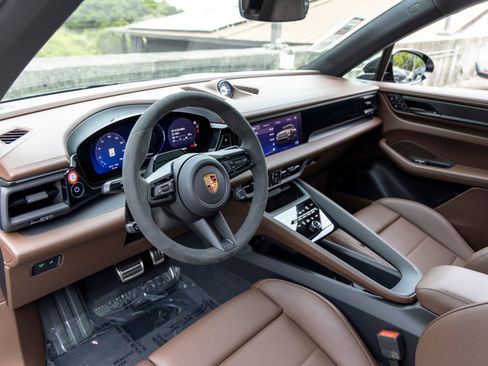 New 2026 Porsche Macan GTS Electric AWD/4WD image 4