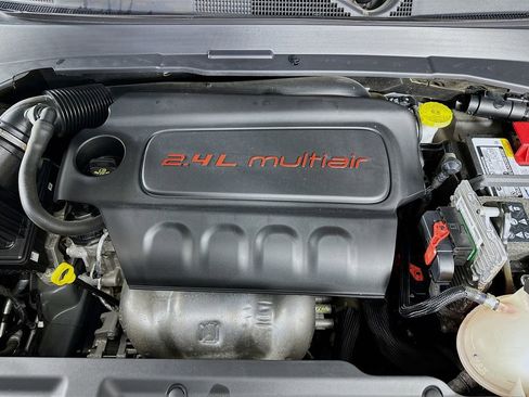 Certified 2022 Jeep Compass Limited w/ Sun and Sound Group image 42