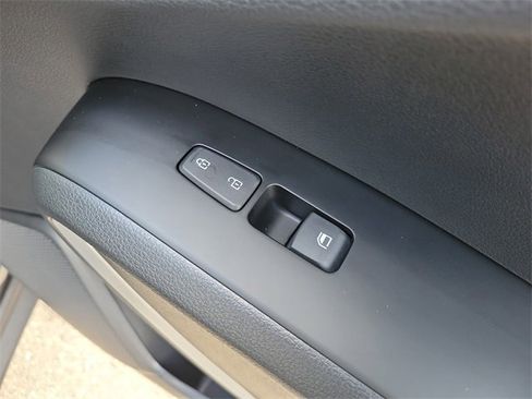 New 2025 Kia Soul LX image 11