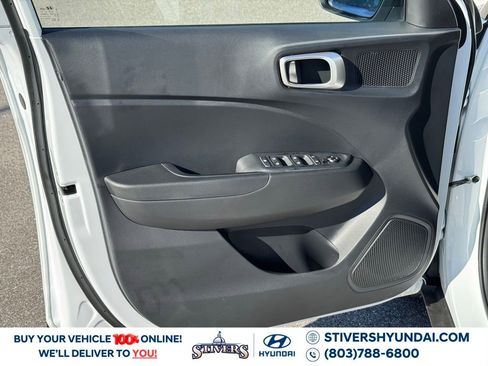 New 2026 Hyundai Venue SE image 21