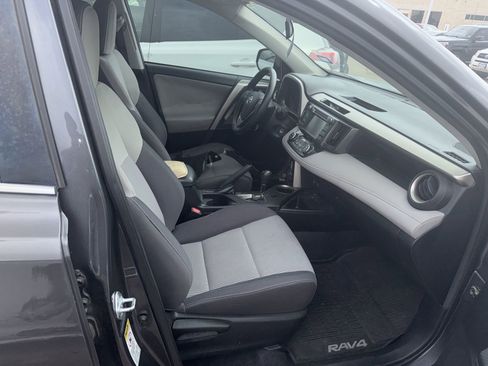 Used 2015 Toyota RAV4 XLE image 9