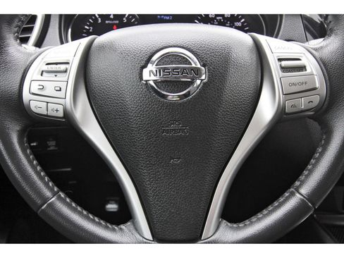 Used 2016 Nissan Rogue SL w/ SL Premium Package image 17