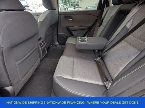 Used 2021 Nissan Rogue SV image 15