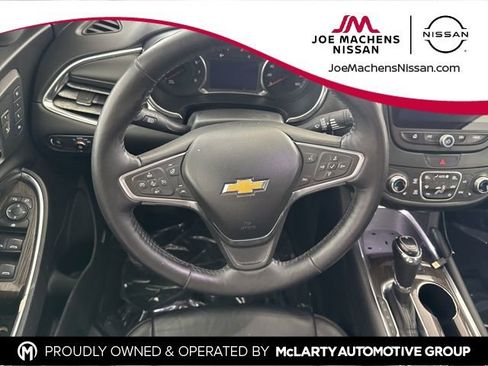 Used 2017 Chevrolet Malibu Premier w/ Premier Sun and Wheel Package image 24