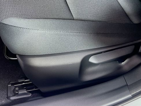 New 2026 Toyota Prius LE FWD image 17