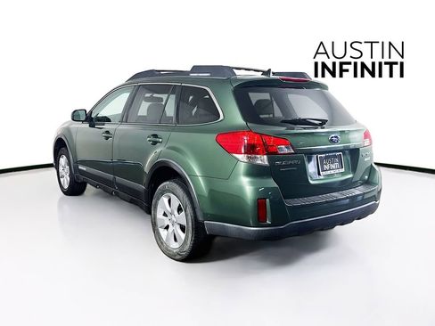 Used 2011 Subaru Outback 2.5i Limited image 5