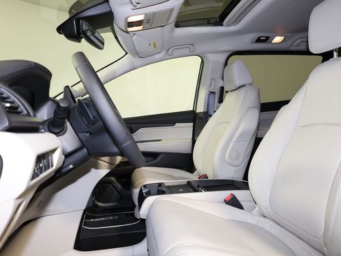 Used 2026 Honda Odyssey EX-L image 26