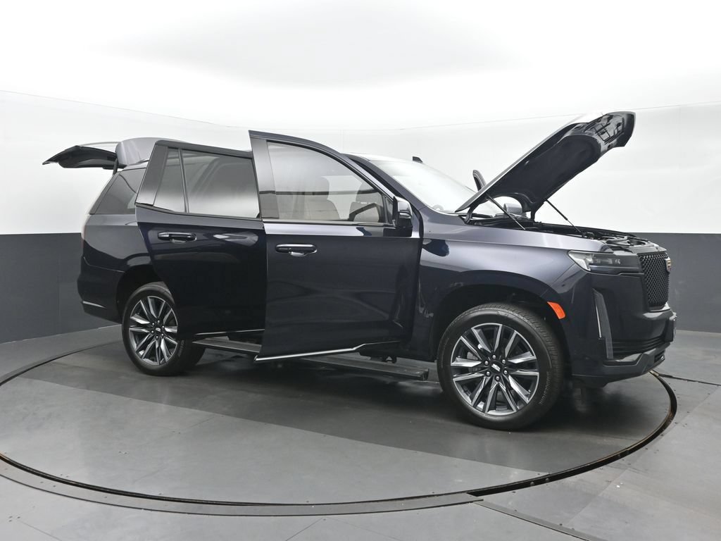 Used 2023 Cadillac Escalade Sport w/ Touring Package AWD/4WD image 44