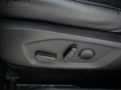 Used 2022 Ford Edge Titanium image 22