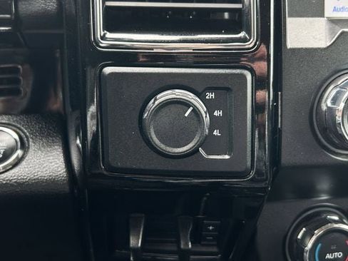 Used 2021 Ford F350 Lariat w/ Lariat Ultimate Package image 24