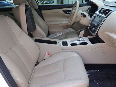 Used 2016 Nissan Altima 2.5 SL w/ 2.5 Technology w/LED Package FWD image 15
