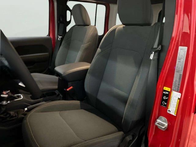 Used 2025 Jeep Wrangler Unlimited Sahara w/ Safety Group AWD/4WD image 62
