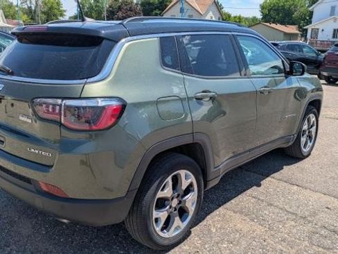 Used 2021 Jeep Compass Limited w/ Sun and Sound Group AWD/4WD image 4
