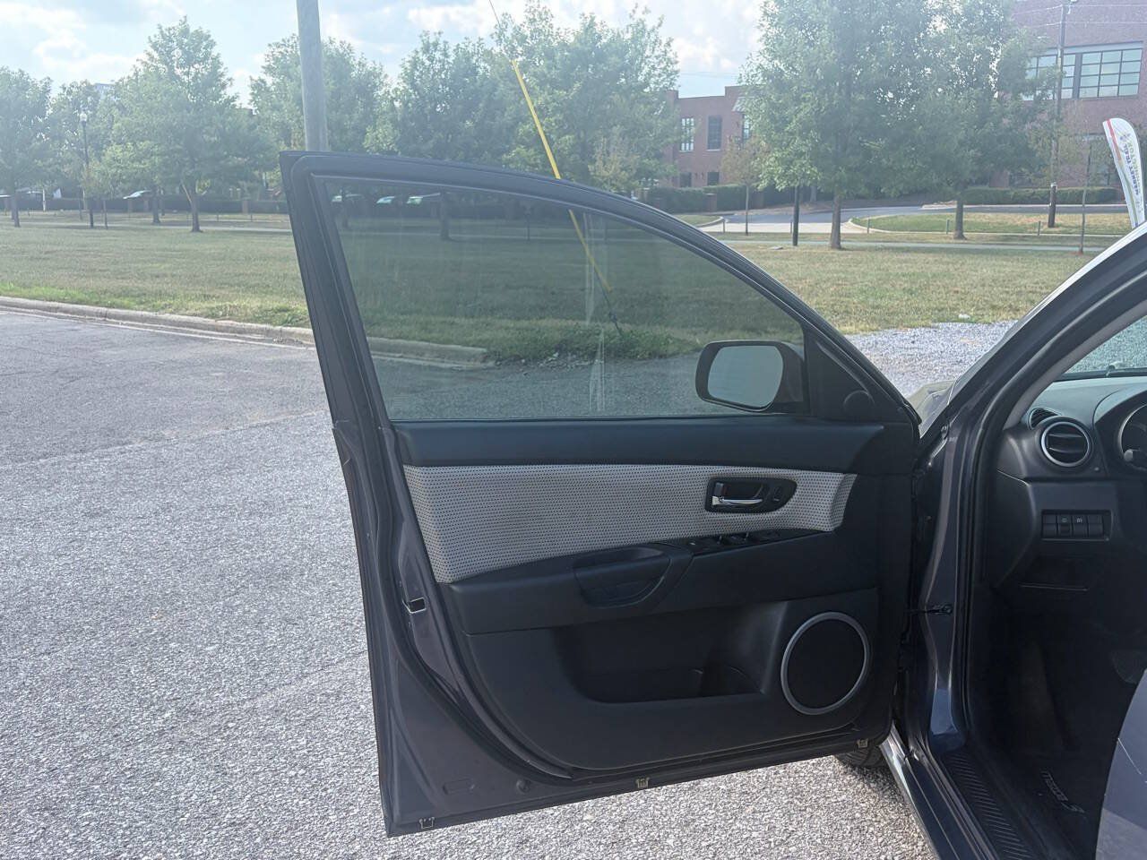 Used 2008 MAZDA MAZDA3 s Touring FWD image 8