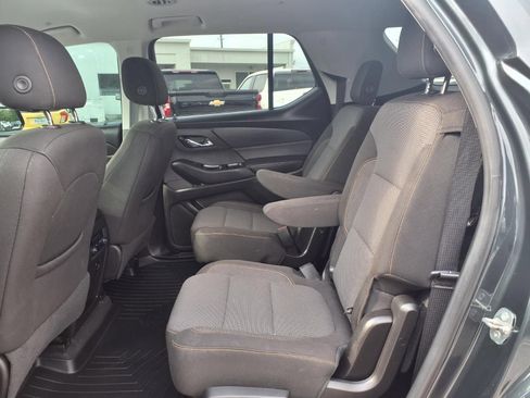 Used 2018 Chevrolet Traverse LT AWD/4WD image 18
