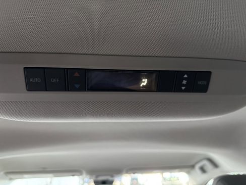 Used 2022 Toyota Sienna LE image 23