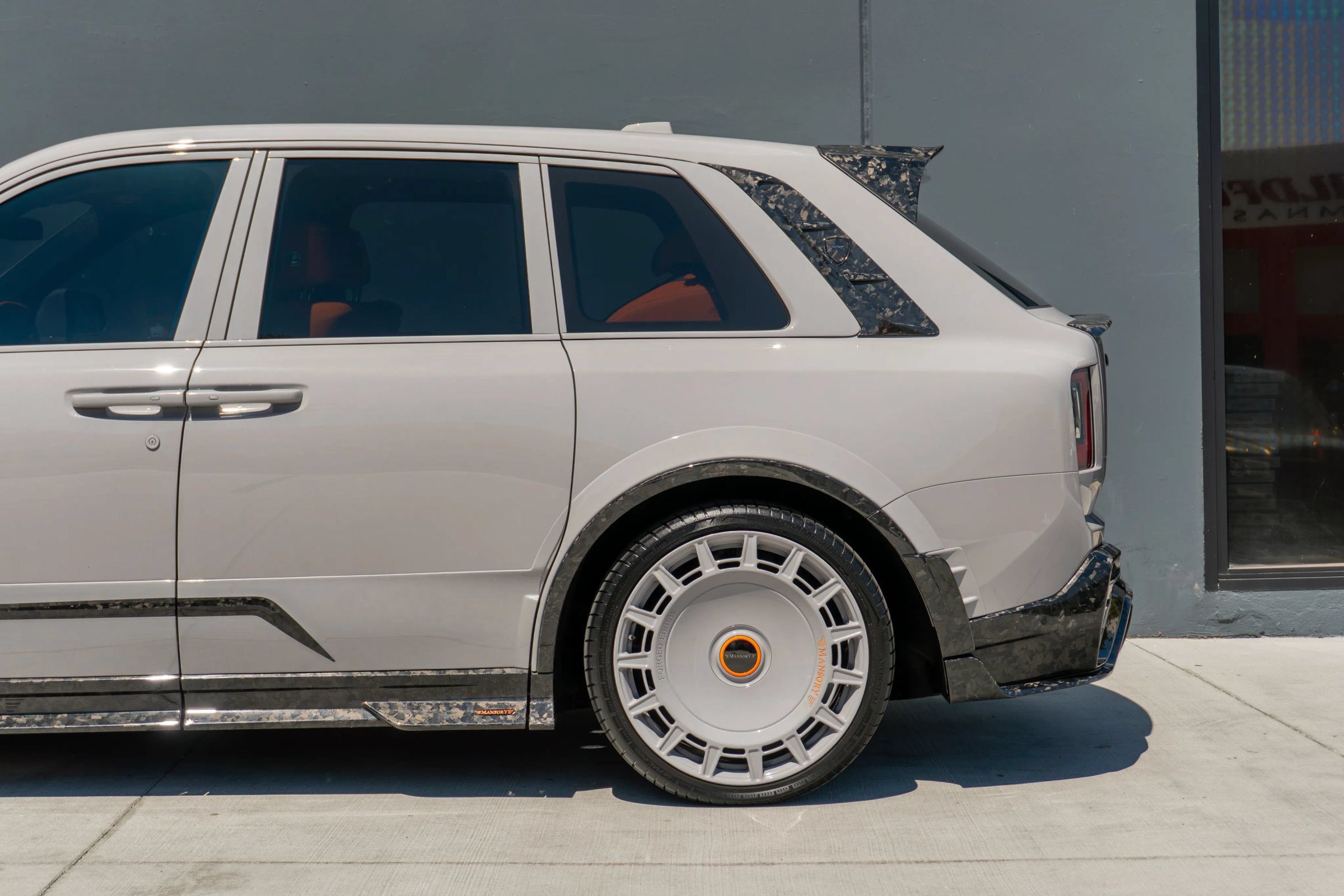 Used 2026 Rolls-Royce Cullinan AWD/4WD image 20