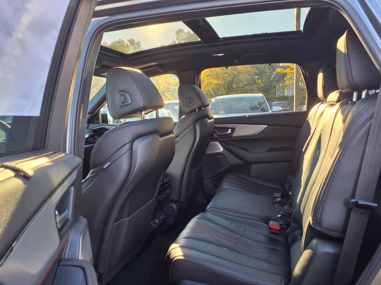 Used 2026 Acura MDX A-Spec w/ Advance Package AWD/4WD image 30