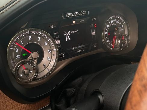 Used 2019 RAM 1500 Limited AWD/4WD image 27