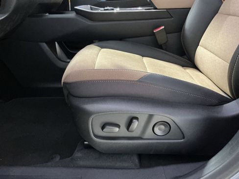 New 2026 Chevrolet Equinox ACTIV w/ Convenience Package III image 22