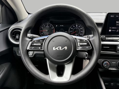 Used 2024 Kia Forte LXS w/ LXS Technology Package FWD image 28