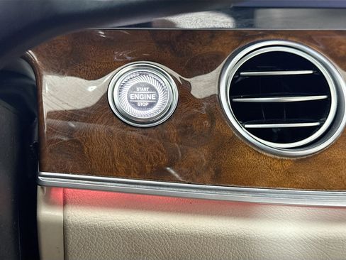 Used 2019 Mercedes-Benz E 300 w/ Premium 1 Package image 21