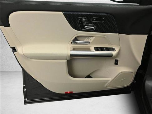 New 2026 Mercedes-Benz GLA 250 4MATIC image 19