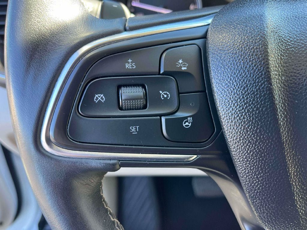 Used 2023 Buick Envision Essence FWD image 30