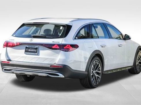 New 2025 Mercedes-Benz E 450 4MATIC All-Terrain Wagon image 8