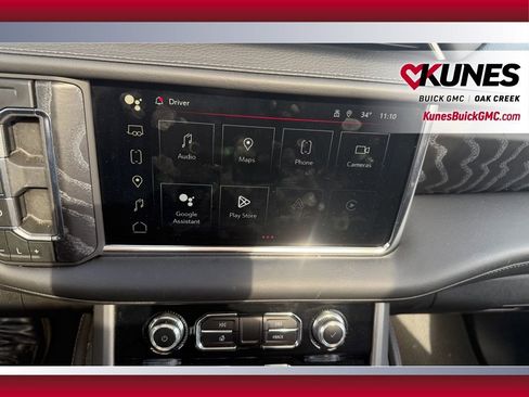 Used 2023 GMC Yukon XL Denali w/ Denali Reserve Package image 23