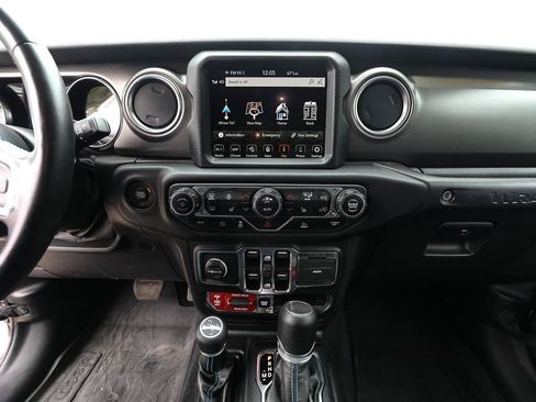 Used 2023 Jeep Wrangler Unlimited Rubicon 4xe w/ Steel Bumper Group AWD/4WD image 17
