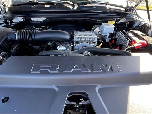 Used 2022 RAM 1500 Big Horn w/ Level 1 Safety Group image 9