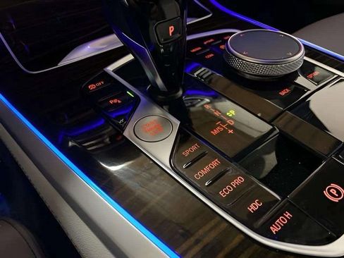 Used 2023 BMW X5 xDrive40i w/ Premium Package image 58