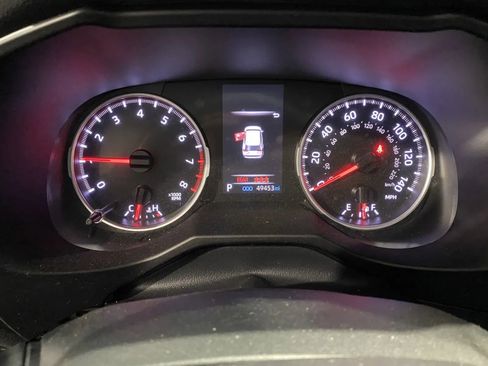 Used 2020 Toyota RAV4 LE image 13