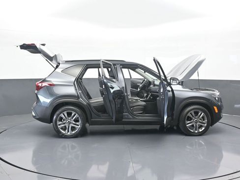 Used 2023 Kia Seltos S w/ Navigation Package image 72
