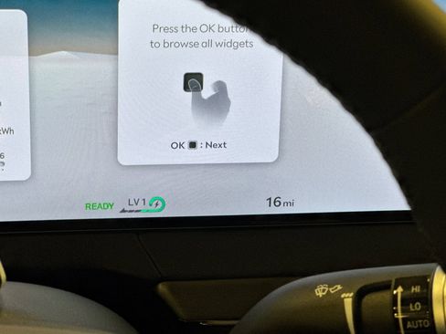 New 2026 Genesis GV60 Advance AWD/4WD image 28