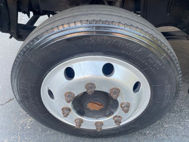 Used 2005 Chevrolet Kodiak C4500 2WD Regular Cab image 16
