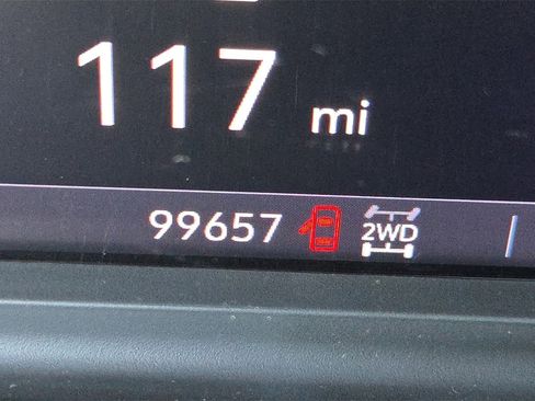 Used 2021 Chevrolet Suburban Z71 image 12