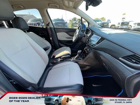 Used 2018 Buick Encore Preferred image 19