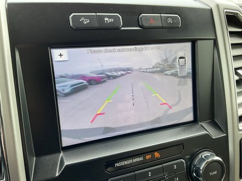 Used 2016 Ford F150 Lariat image 18