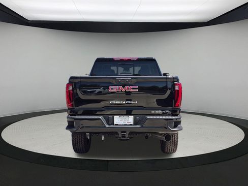 New 2026 GMC Sierra 2500 Denali w/ Denali Reserve Package AWD/4WD image 4